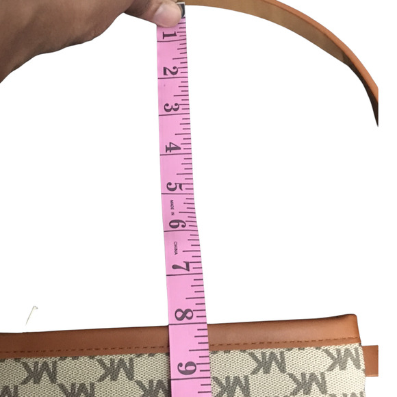 Michael Kors Women's MK Signature Genuine Leather Fanny Waist Bag - Picture 7 of 11